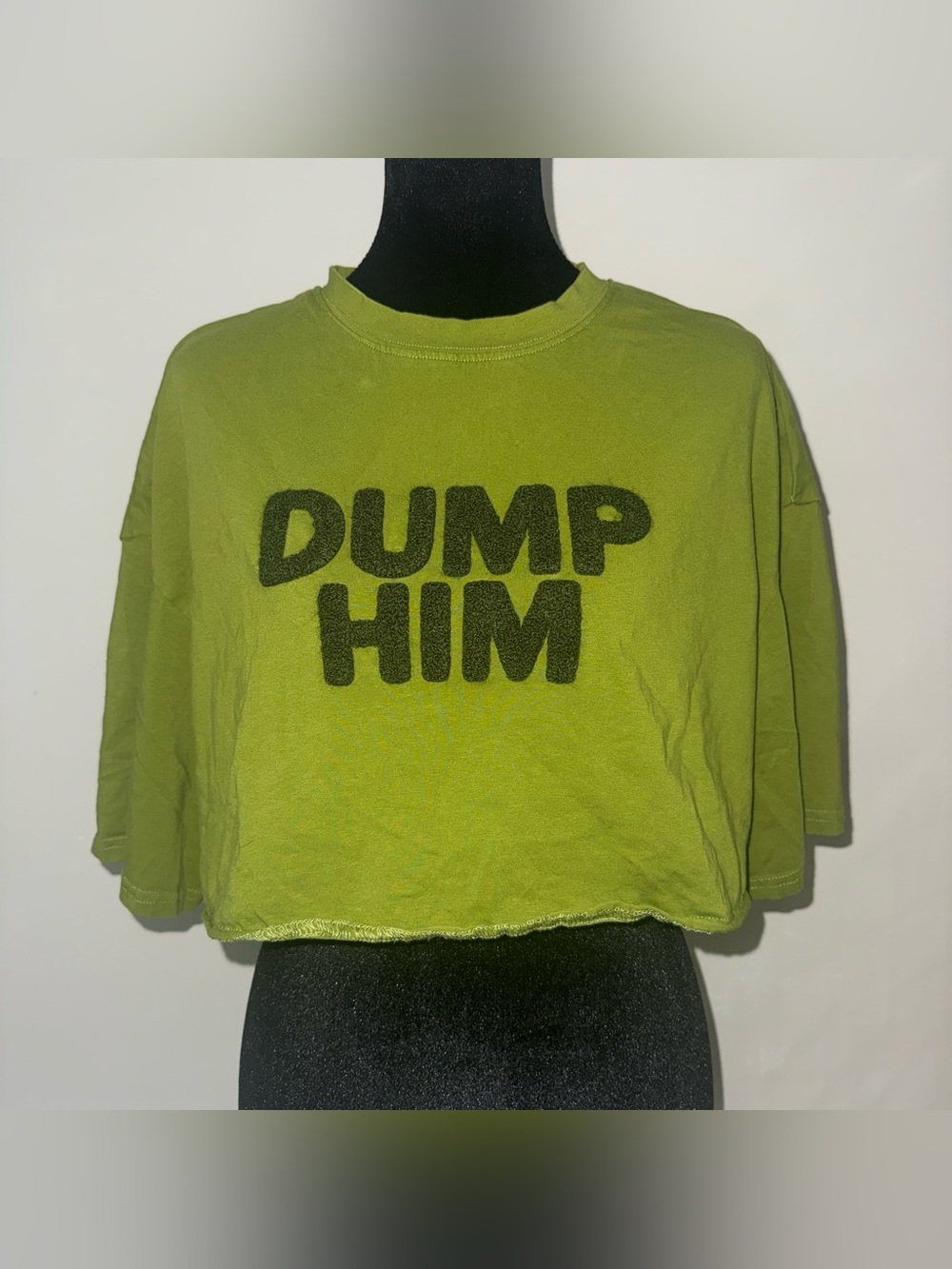 Olive Green 'Dump Him' Cropped Graphic Tee
